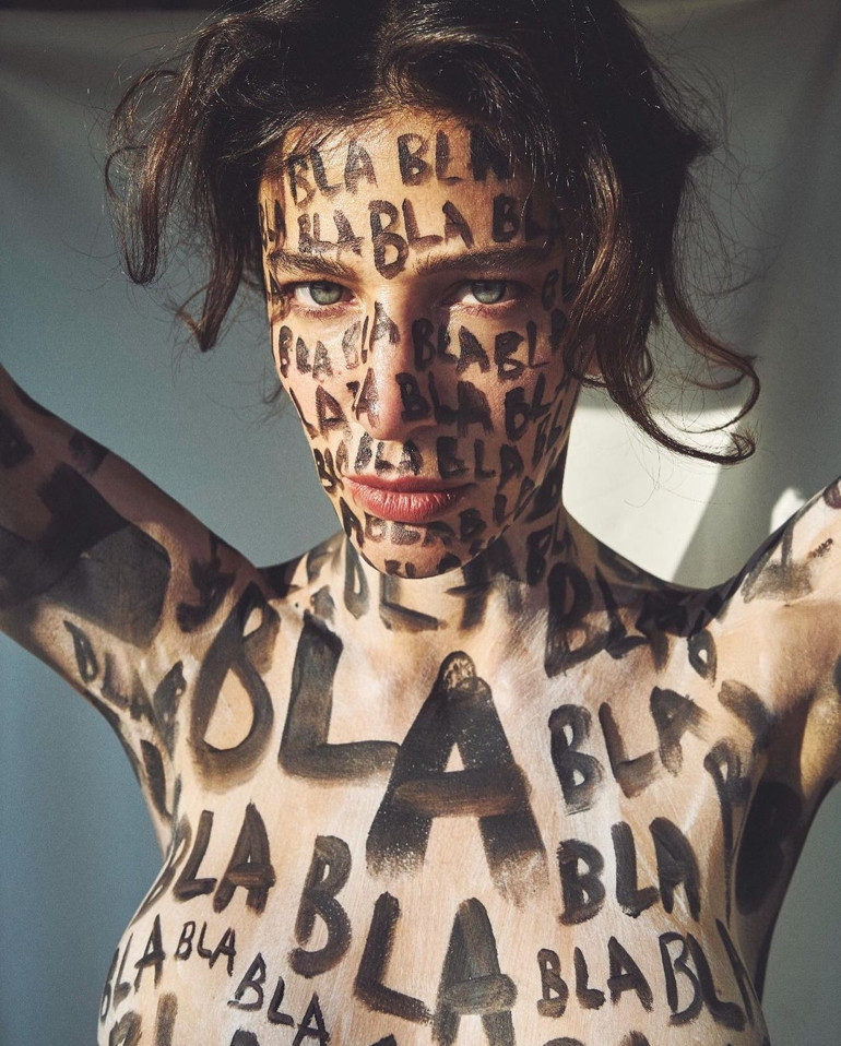 Berrak Tüzünataç’ın çok konuşulacak pozları