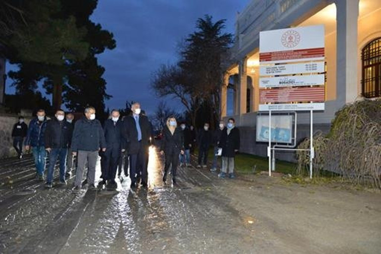 Restorasyon çalışmalarını yerinde inceledi