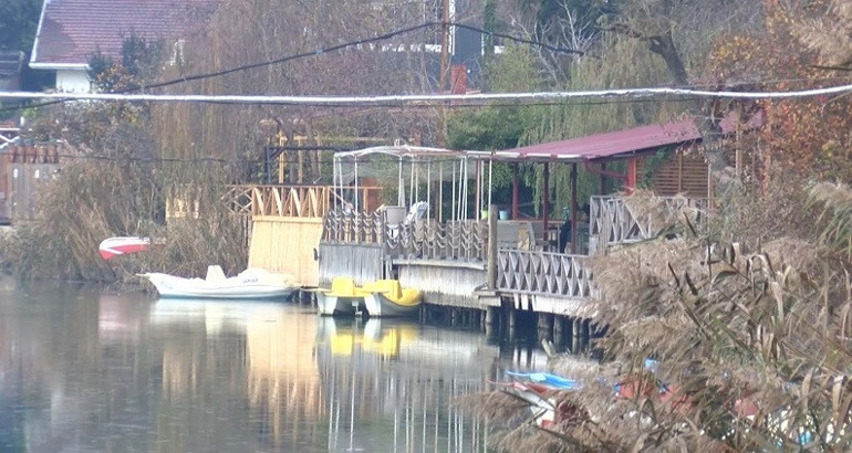 Kısıtlamada eve kapanmak yerine doğayla iç içe otellere gidiyorlar