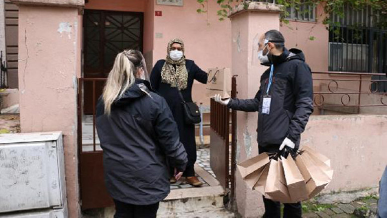 Kartal’da ‘Komşu İletişim Merkezi’ her gün bin hane ziyaret edecek