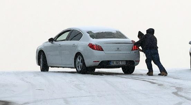 Ankara’nın karla mücadelesi