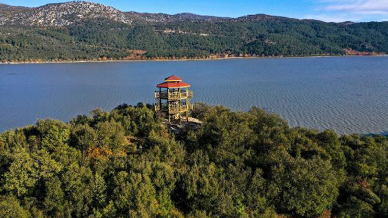 Kovada Gölü Milli Parkı, hayran bırakıyor