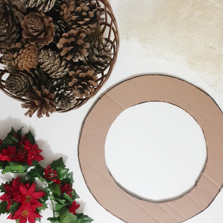 Yılbaşı temalı kapı süsü yapımı