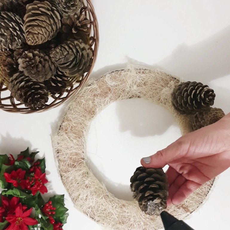 Yılbaşı temalı kapı süsü yapımı