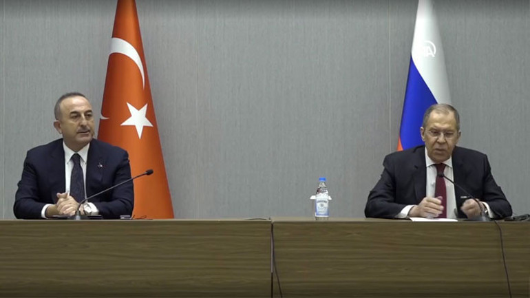 Flaş aşı açıklaması: Putin teklif etti, Cumhurbaşkanımız hemen talimat verdi