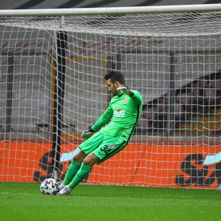 Galatasarayda tarihi ilkler İlk 14 maç, Fatih Terim, Muslera...