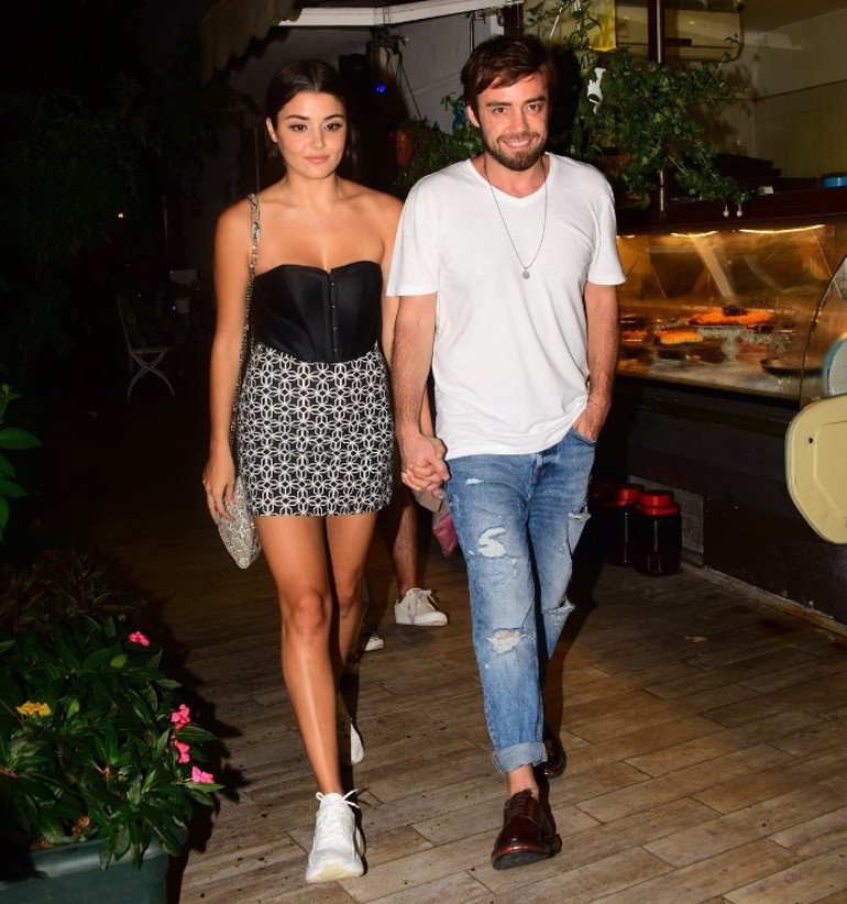 Hande Erçel de eski sevgilisi Murat Dalkılıçı takip etmeyi bıraktı