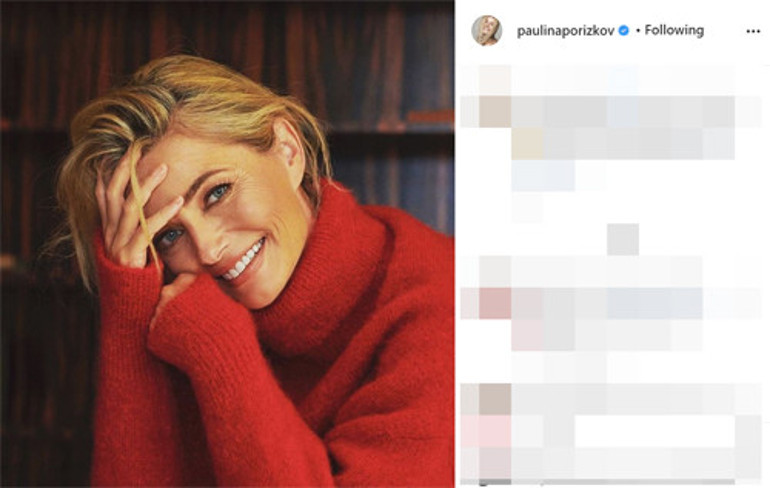 Annemle benim karın kaslarımız yıllara meydan okuyor