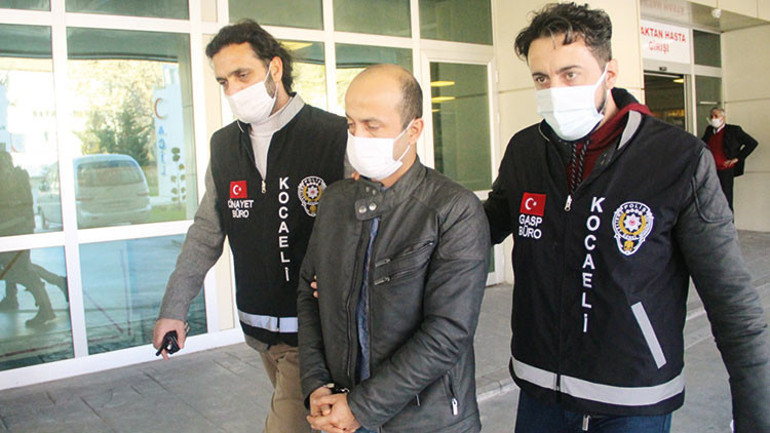 En acı ihbar... Koşun Babamız annemizi bıçakladı