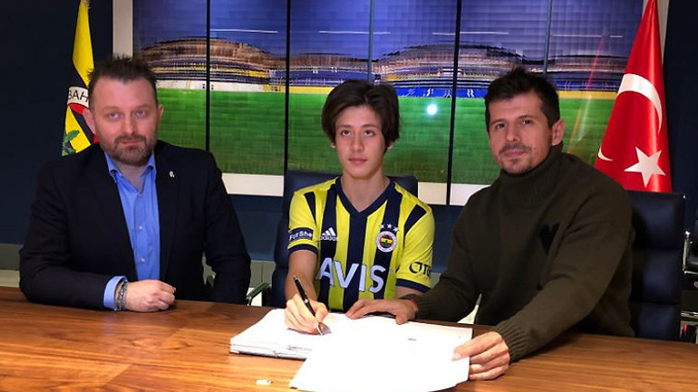 Son Dakika | Fenerbahçe Arda Gürel ile 2.5 yıllık sözleşme imzaladı