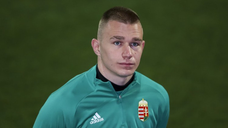 Fenerbahçede 4 ayrılık birden Transferler resmen açıklanınca...