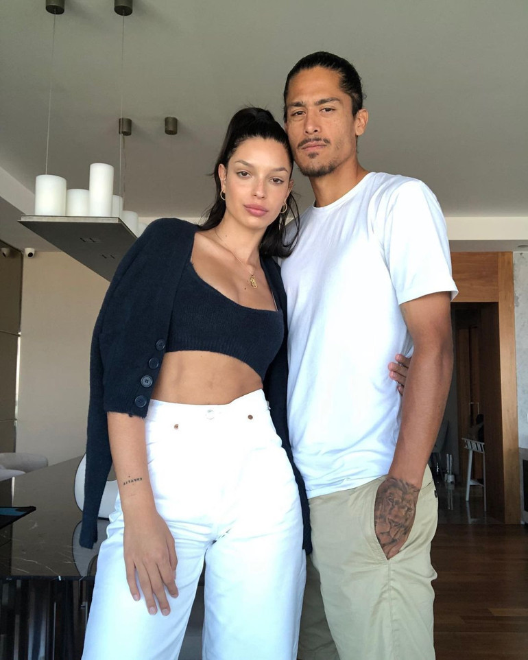 Fenerbahçede 4 ayrılık birden Transferler resmen açıklanınca...