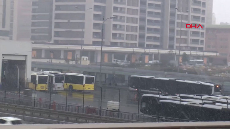 İstanbula kar ne zaman yağacak sorusu yanıtını buldu Beklenen kar yağışı geldi