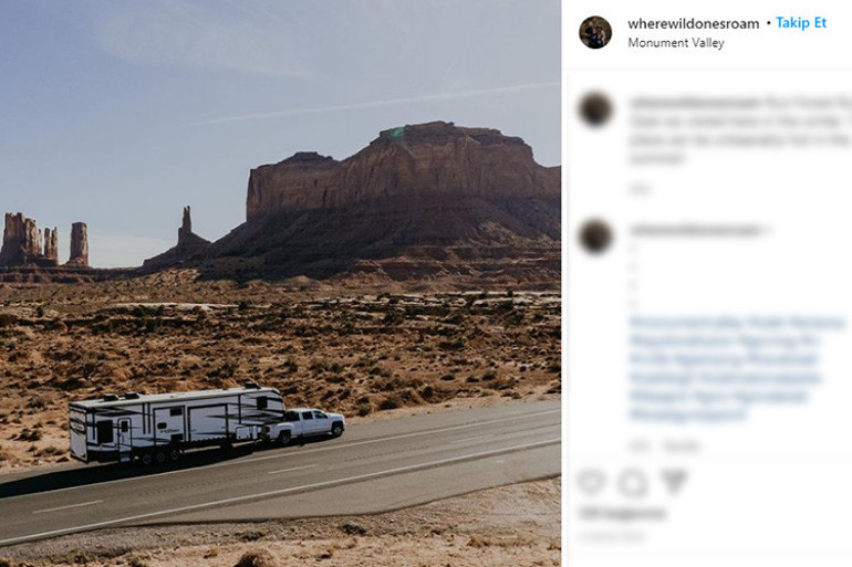 İçinde şöminesi olan devasa bir karavanda yaşıyorlar... Nereye park ederseler artık evleri orası