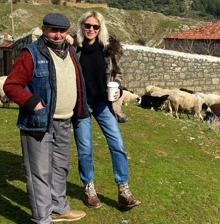 Derin de ‘köylü’ oluyor