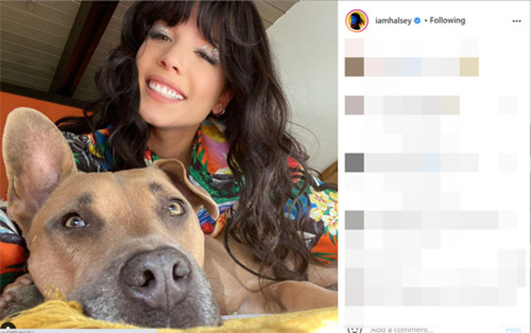 Alev Aydın’la aşk yaşayan ABD’li şarkıcı Halsey: Çocuğumuz hem Noel’i hem ramazanı yaşayacak