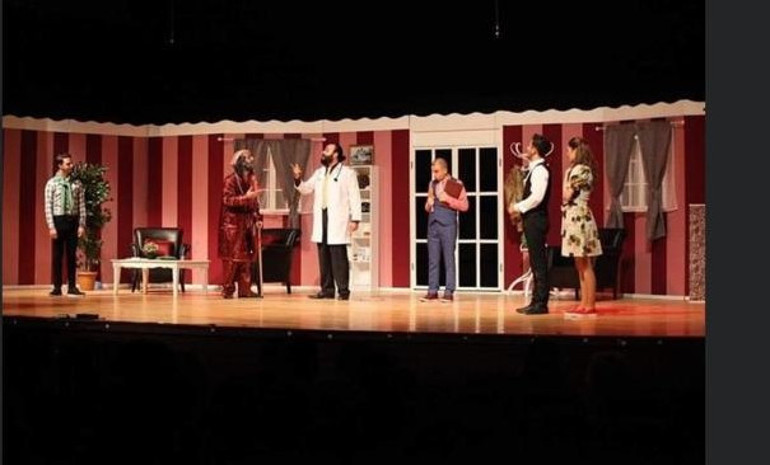 Tiyatrocu çift, karavanla Türkiye turunda