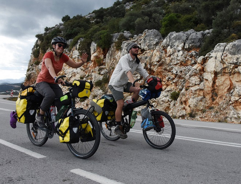 Fransız öğretmen çift bisiklet turuna Türkiyede başladı