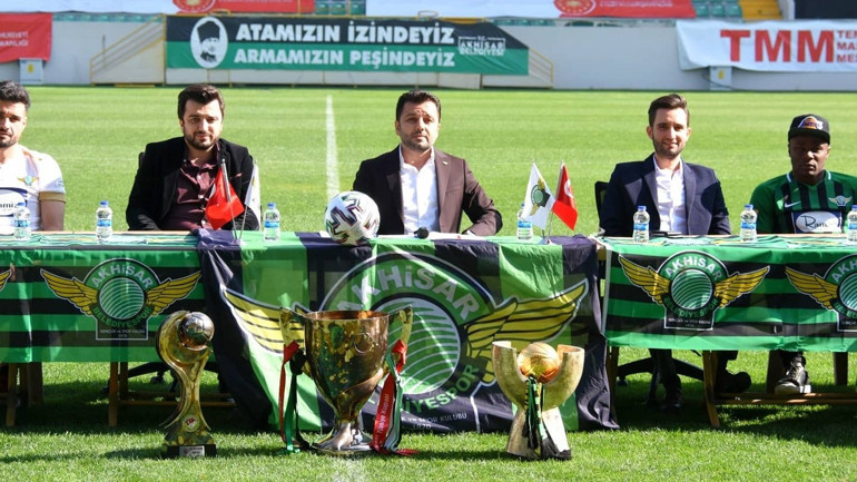 Akhisarspor’dan transfer şov 26 futbolcu birden...