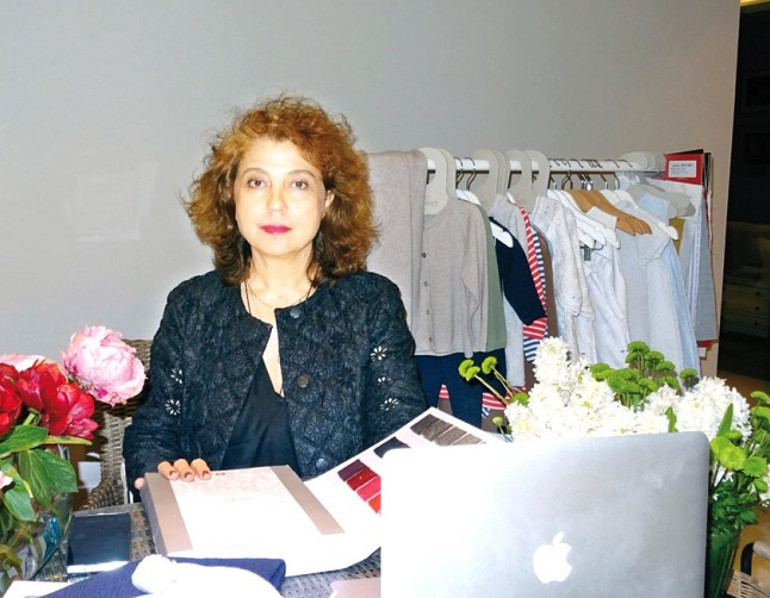 Battaniyeleri bebekleri geliri de kızları ısıtıyor