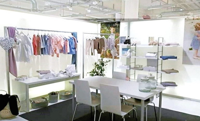 Battaniyeleri bebekleri geliri de kızları ısıtıyor