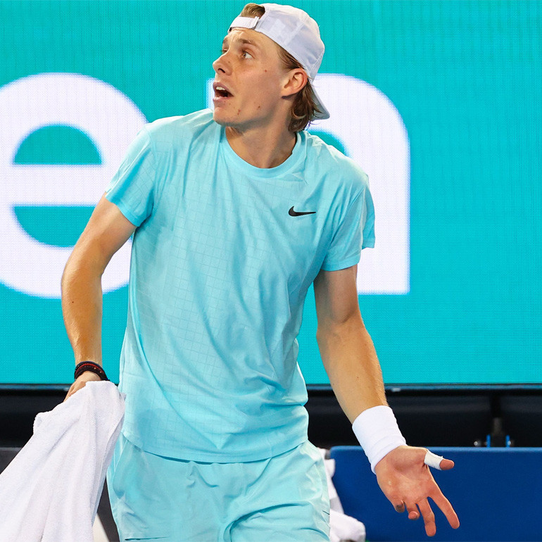 Avustralya Açıkta tuvalet krizi Denis Shapovalov hakemden izin alamayınca...
