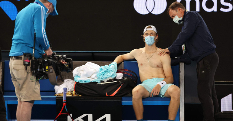 Avustralya Açıkta tuvalet krizi Denis Shapovalov hakemden izin alamayınca...