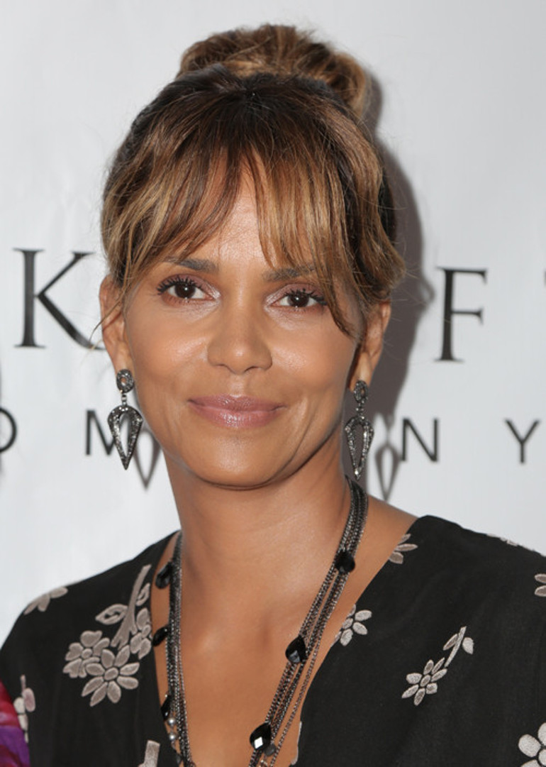 Takipçileriyle tartışmaya girdi: Bir sevgiliyi bile elinde tutamadın