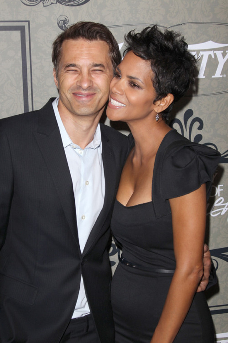 Takipçileriyle tartışmaya girdi: Bir sevgiliyi bile elinde tutamadın