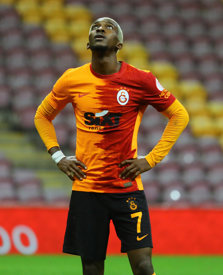 Galatasarayda 17 yıl sonra bir ilk Gedson Fernandes 808 günün ardından şeytanın bacağını kırdı ve Bayern Münih detayı...