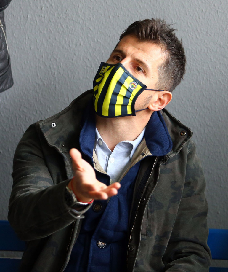 Fenerbahçede Emre Belözoğlundan flaş açıklamalar İrfan Can, Mesut Özil, transfer limiti ve Arda Turan...