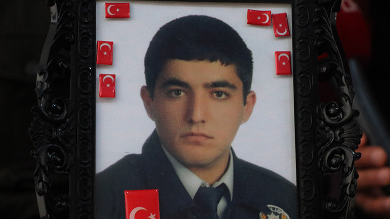 Gara şehidi polis memuru Vedat Kaya, Mardinde son yolculuğuna uğurlandı