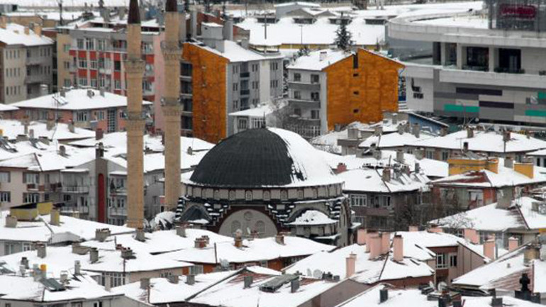Afyonkarahisarda karın keyfini çocuklar çıkardı