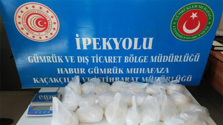 3 ayrı operasyonda 25 kilo uyuşturucu ele geçirildi