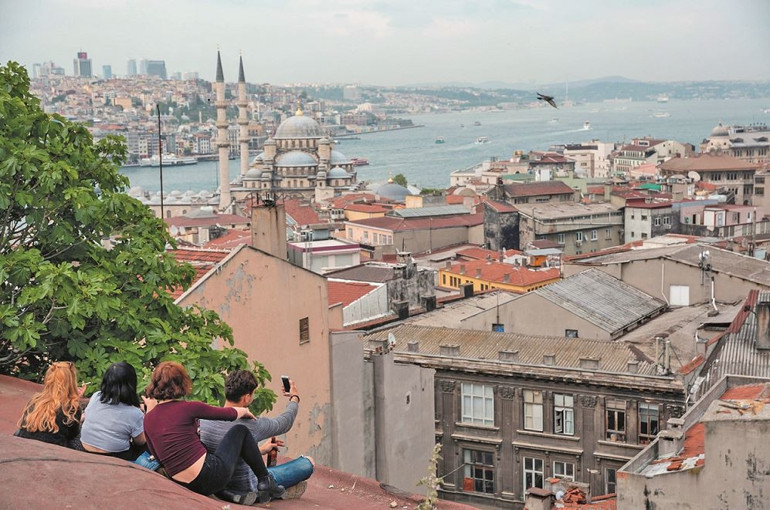 Bizi mutlu eden tarihi hanlarımız