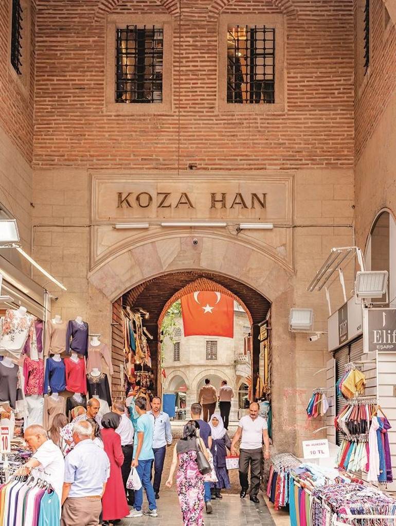 Bizi mutlu eden tarihi hanlarımız