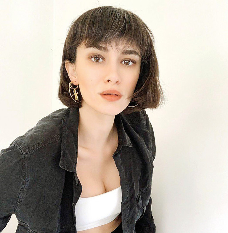 Acılara yürüyor korkmuyorum  Serenay Sarıkayadan yeni tatil pozu