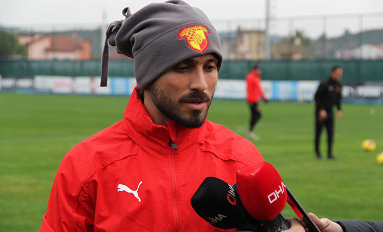 Halil Akbunar kendini aştı, Şenol Güneşin yakın takibinde