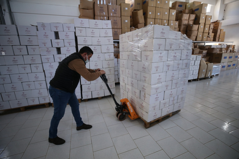 Mahallede imalathane kurup üretmeye başladı Şimdi AB ülkelerine ihraç ediyor