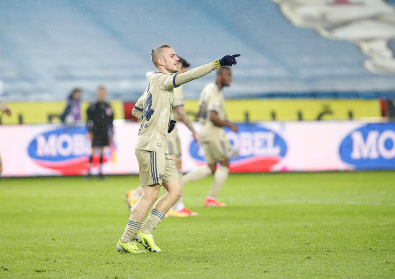 Trabzonspor - Fenerbahçe maçı sonrası çok konuşulan sözler Buradan 3 puanla ayrılacağım veya istifamı masanın üstüne koyacağım...