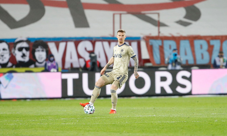 Trabzonspor - Fenerbahçe maçı sonrası çok konuşulan sözler Buradan 3 puanla ayrılacağım veya istifamı masanın üstüne koyacağım...