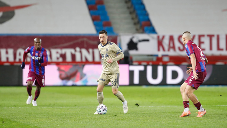 Trabzonspor - Fenerbahçe maçı sonrası çok konuşulan sözler Buradan 3 puanla ayrılacağım veya istifamı masanın üstüne koyacağım...