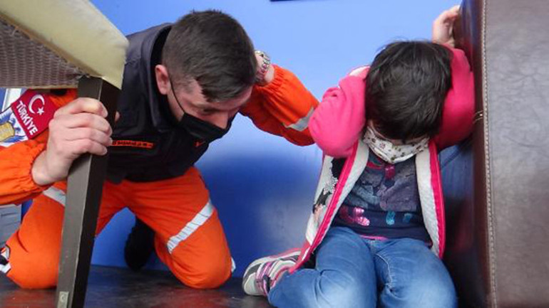 Silivride simülasyon TIRında deprem eğitimi