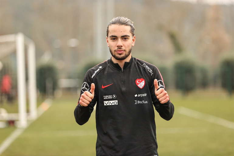 Semih Altıkulaç: Mesut Özili örnek alıyorum...