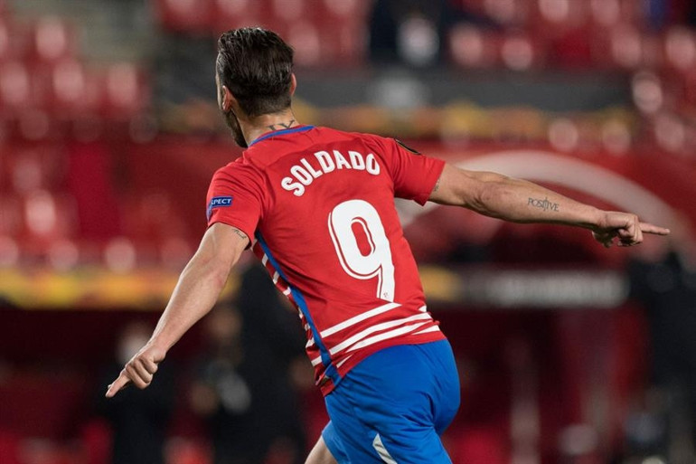 UEFA Avrupa Liginde geceye damga vurdu Roberto Soldado...