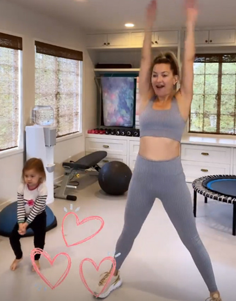 Kate Hudson, iki yaşındaki kızı Rani Rose ile spor yaptı