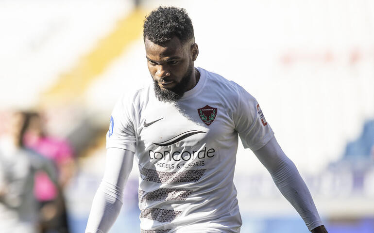 Aaron Boupendza için Fenerbahçe konuşulurken İngilizler transfer bombasını patlattı Tam 7 takım...