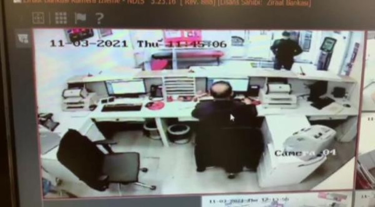 Eyüpsultanda banka soygunu Çaldığı para ile kredi borçlarını ödedi