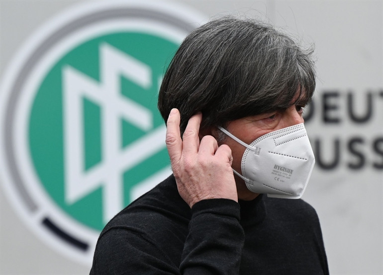 Son Dakika: Fenerbahçede Erol Bulut sonrası Joachim Löw bombası Almanlar böyle duyurdu...