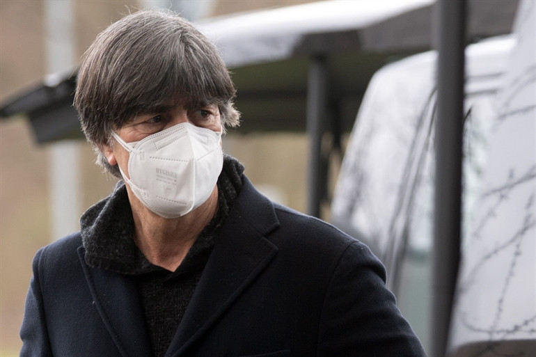 Son Dakika: Fenerbahçede Erol Bulut sonrası Joachim Löw bombası Almanlar böyle duyurdu...